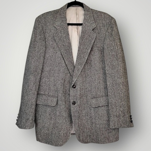 Vintage Other - VINTAGE 100% Virgin Wool Black Cream Herringbone Tweed Sport Coat Blazer Size 44